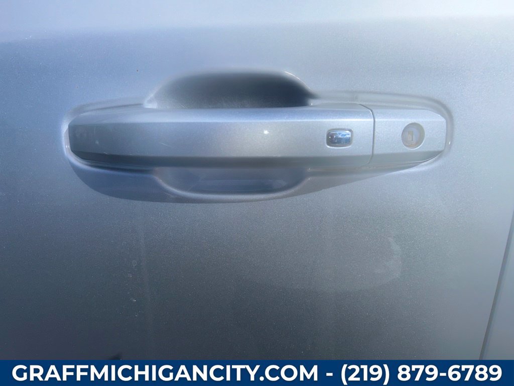 Used 2020 Chevrolet Silverado 1500 RST AWD/4WD image 13