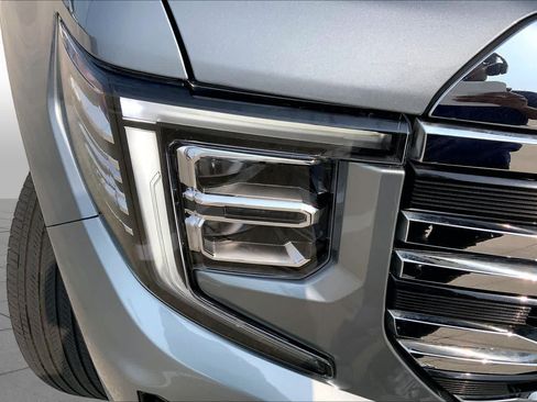 Used 2025 GMC Sierra 1500 SLT RWD image 26