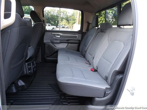 Used 2019 RAM 1500 Big Horn AWD/4WD image 12