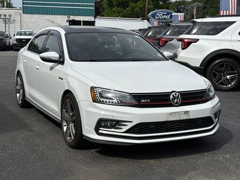 Used 2016 Volkswagen Jetta GLI SEL FWD image 1