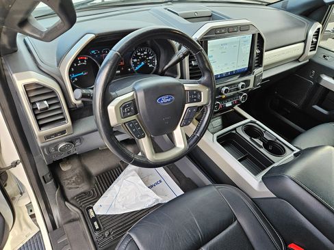 Certified 2022 Ford F250 Lariat w/ Lariat Ultimate Package image 8