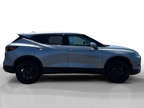 Used 2023 Chevrolet Blazer LT AWD/4WD image 6