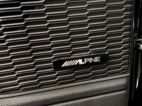 Used 2023 Jeep Grand Cherokee 4WD 4xe image 18