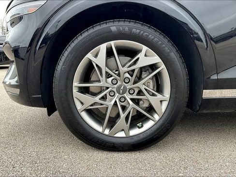 Certified 2025 Genesis GV70 2.5T Select w/ Select Package image 4