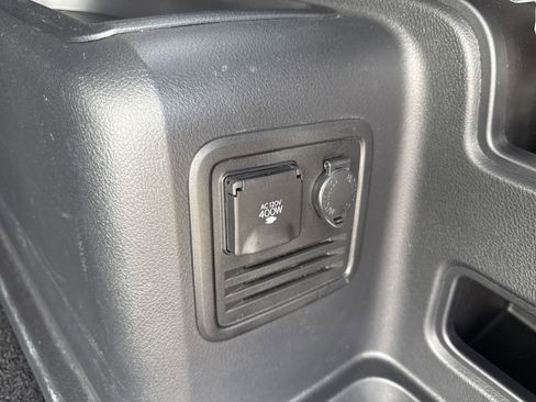 Used 2024 Toyota 4Runner TRD Off-Road Premium image 36