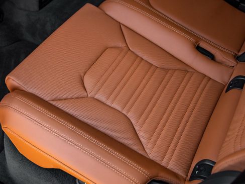 Used 2026 Lamborghini Urus SE image 33