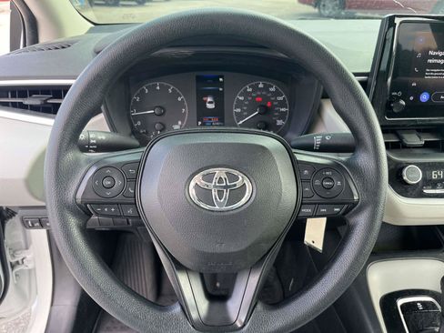 Used 2023 Toyota Corolla LE FWD image 17