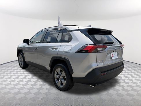 Certified 2024 Toyota RAV4 LE AWD/4WD image 15