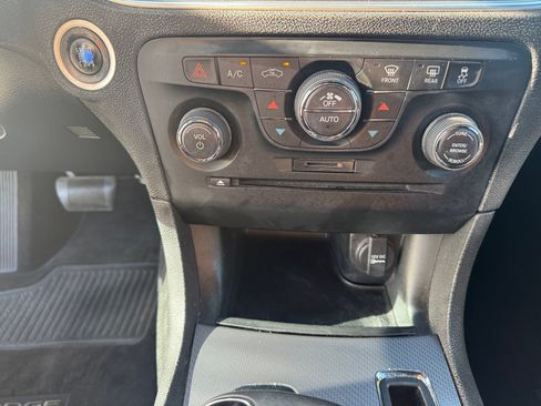 Used 2013 Dodge Charger SXT w/ Blacktop Pkg RWD image 21