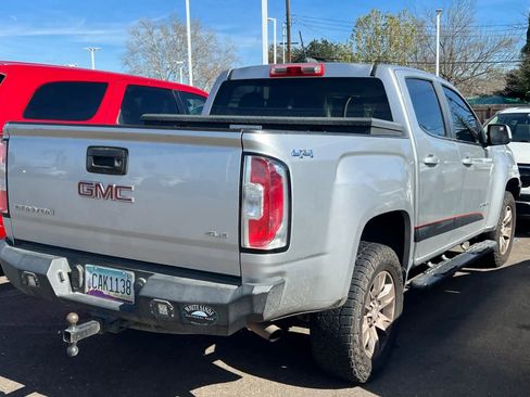 Used 2015 GMC Canyon SLE w/ SLE Convenience Package image 2