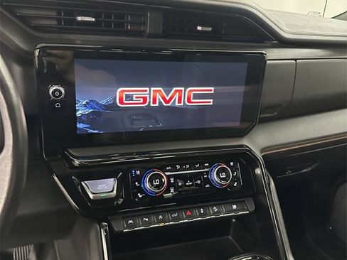 Used 2022 GMC Sierra 1500 AT4 w/ AT4 Premium Package image 24