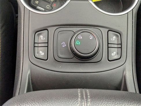 Used 2019 GMC Terrain SLT w/ Preferred Package image 25