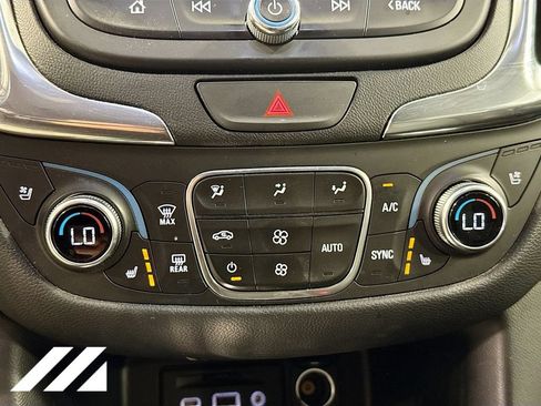 Used 2020 Chevrolet Equinox Premier AWD/4WD image 18
