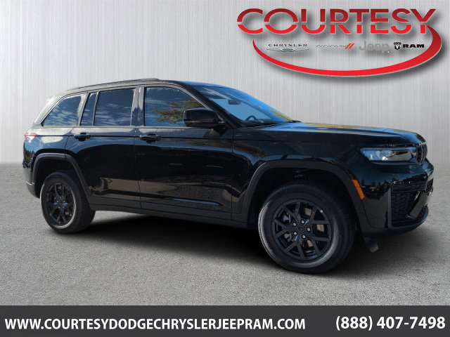 New 2027 Jeep Grand Cherokee Altitude RWD image 1