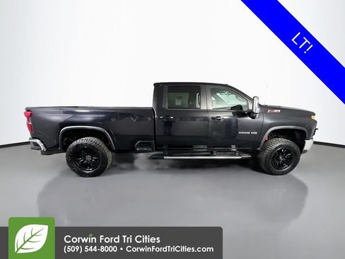 Used 2023 Chevrolet Silverado 3500 LT AWD/4WD image 17