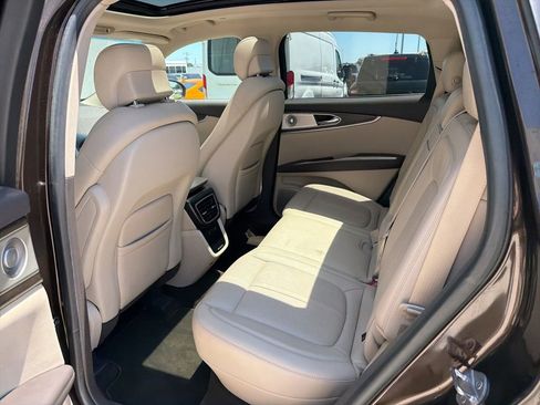 Used 2020 Lincoln Nautilus Reserve w/ Equipment Group 202A AWD/4WD image 13