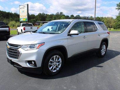 Used 2021 Chevrolet Traverse LT