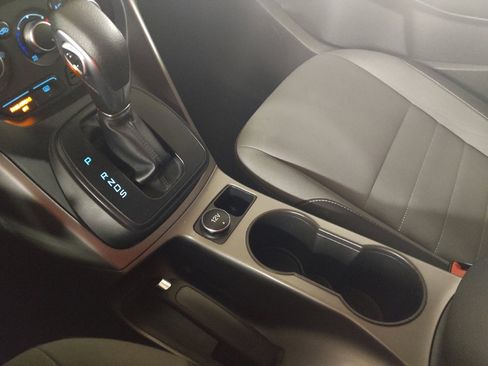 Used 2015 Ford Escape SE image 26