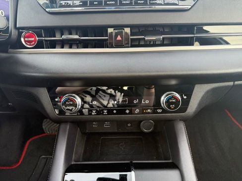 Used 2024 Mitsubishi Outlander Ralliart image 32