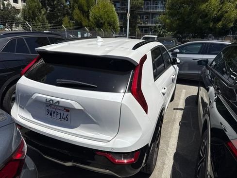 Used 2023 Kia Niro Wind FWD image 3