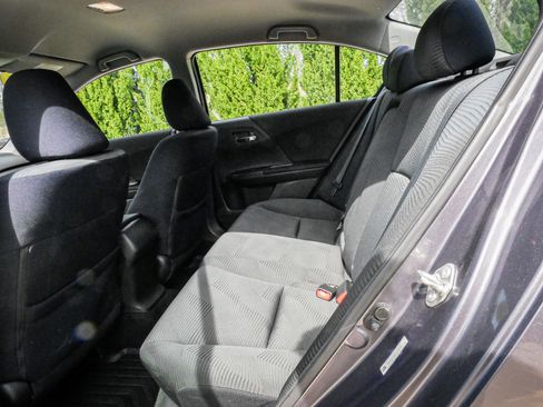 Used 2014 Honda Accord LX image 29