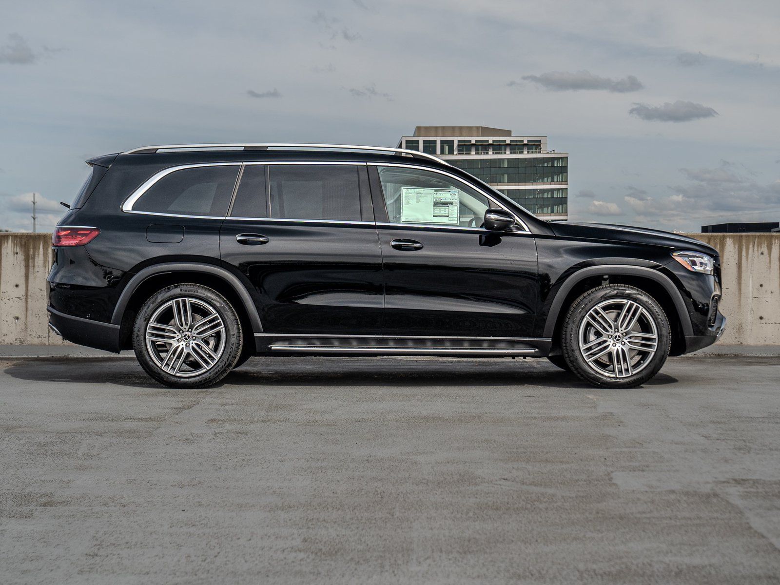 Certified 2026 Mercedes-Benz GLS 450 4MATIC image 6