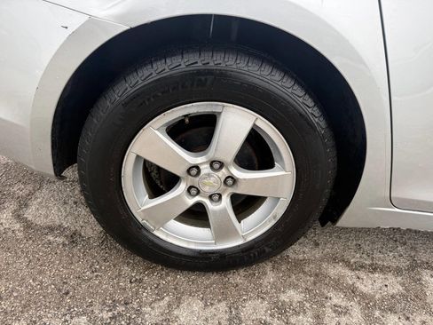 Used 2012 Chevrolet Cruze LT image 6