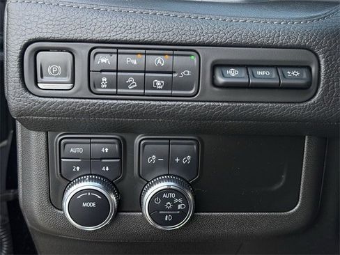 Used 2022 GMC Yukon XL Denali image 25