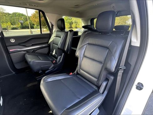 New 2025 Lincoln Navigator Reserve image 10