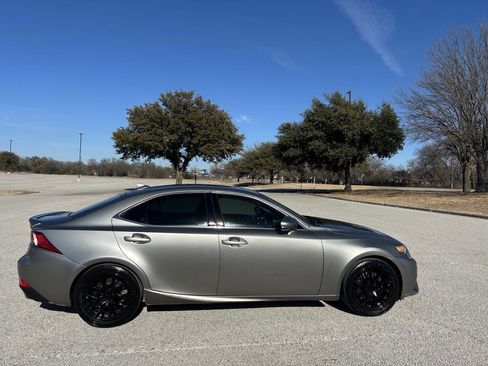 Used 2016 Lexus IS 200t image 7