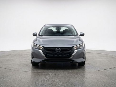 Used 2025 Nissan Sentra SV FWD image 2