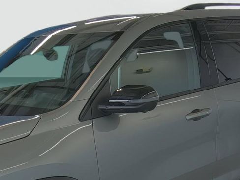 New 2026 Chevrolet Traverse Z71 w/ Driver Confidence Package AWD/4WD image 8