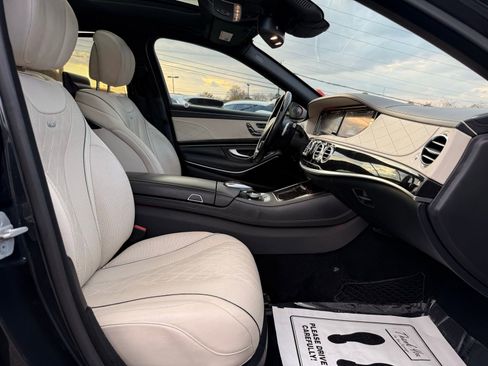 Used 2016 Mercedes-Benz Maybach S 600 image 34