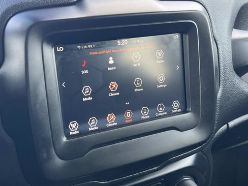 Used 2021 Jeep Renegade Latitude image 13