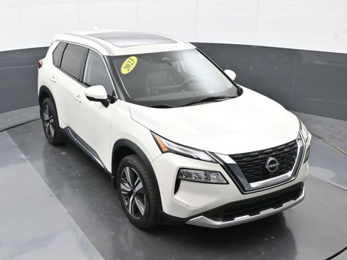 Used 2023 Nissan Rogue Platinum w/ Platinum Premium Package AWD/4WD image 26