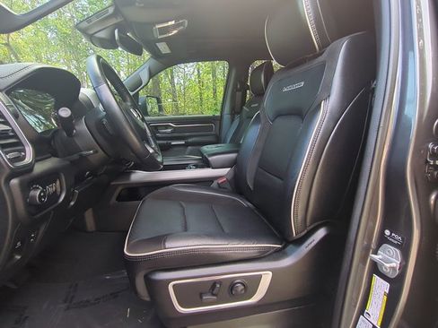 Used 2023 RAM 1500 Laramie image 17