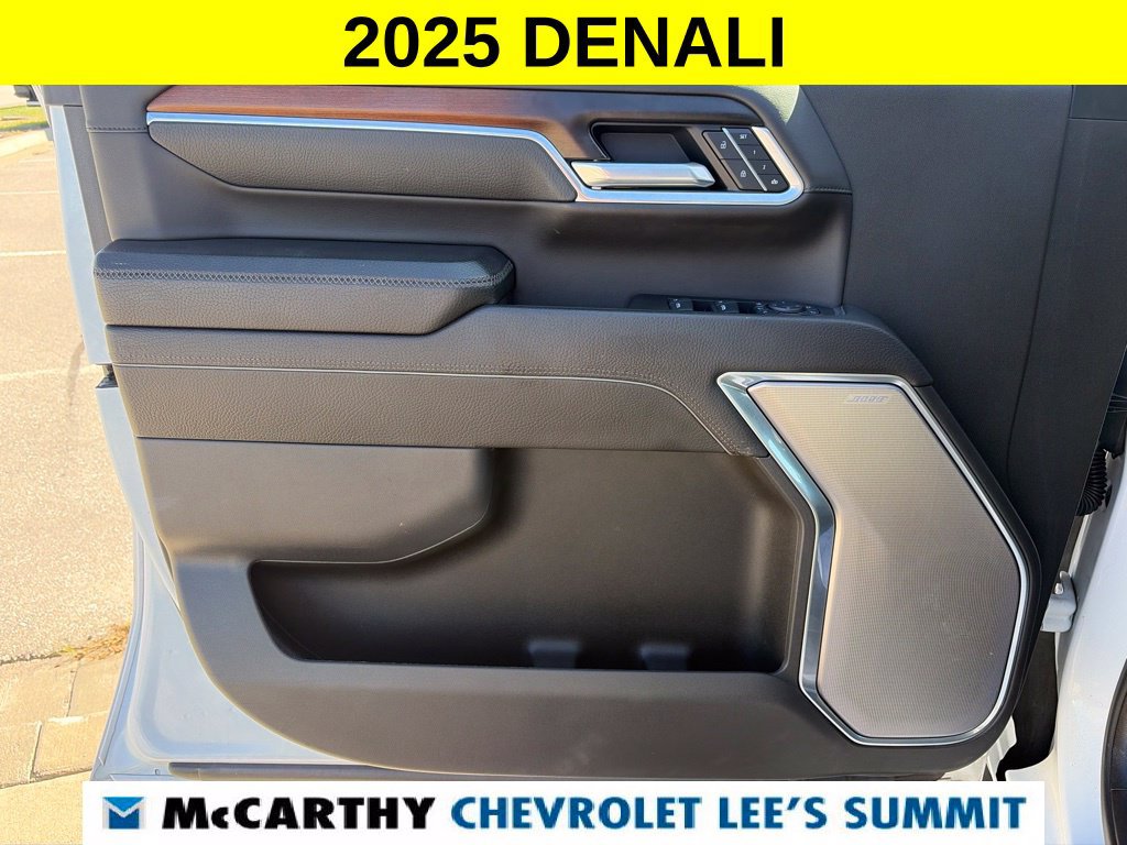 Used 2025 GMC Sierra 3500 Denali AWD/4WD image 45