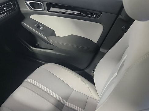 Certified 2025 Honda Civic Sport image 20