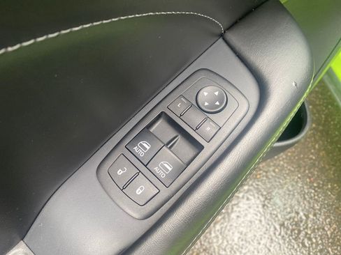 Used 2015 Dodge Challenger R/T Scat Pack image 18