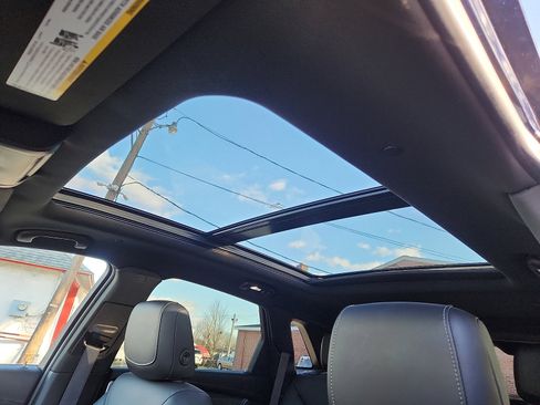 Used 2021 Cadillac XT5 Sportv image 14