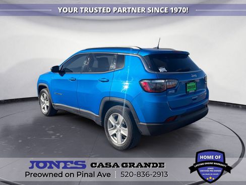 Used 2022 Jeep Compass Latitude FWD image 4