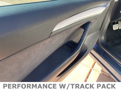 Used 2022 Tesla Model 3 Performance image 25