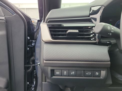 New 2026 Toyota Camry SE FWD image 20