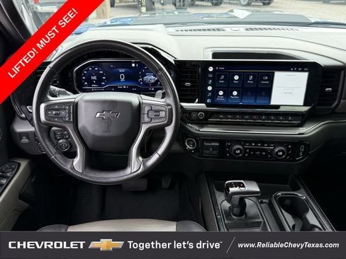 Used 2022 Chevrolet Silverado 1500 ZR2 w/ Technology Package AWD/4WD image 12