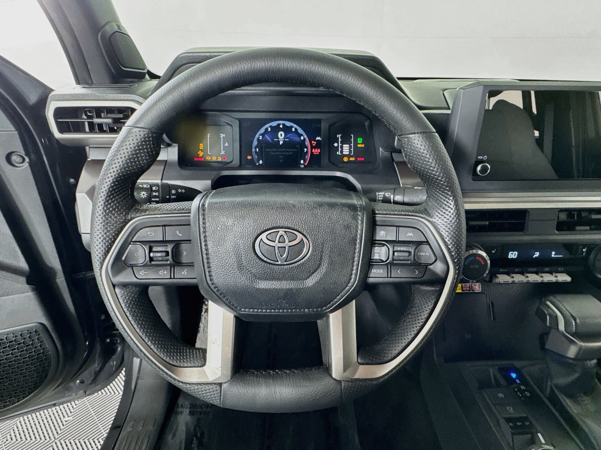 Certified 2024 Toyota Tacoma SR5 AWD/4WD image 13