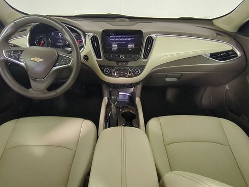 Used 2024 Chevrolet Malibu LT FWD image 16