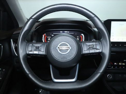 Certified 2021 Nissan Rogue Platinum image 25