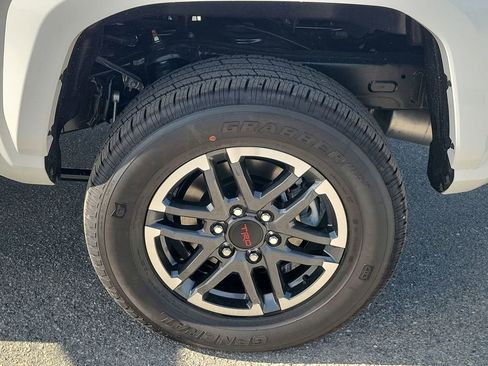 New 2025 Toyota Tacoma TRD Sport image 18