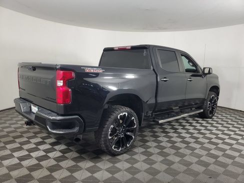 Used 2024 Chevrolet Silverado 1500 Custom Trail Boss w/ LPO, Dark Essentials Package AWD/4WD image 4