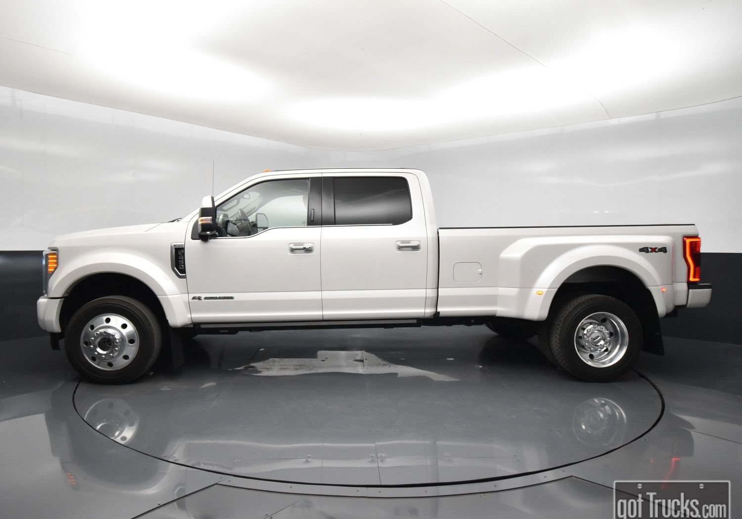 Used 2018 Ford F450 Limited AWD/4WD image 3